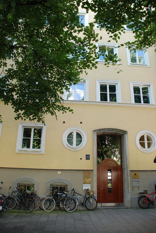 Artist Residence Schwabing Мюнхен Экстерьер фото